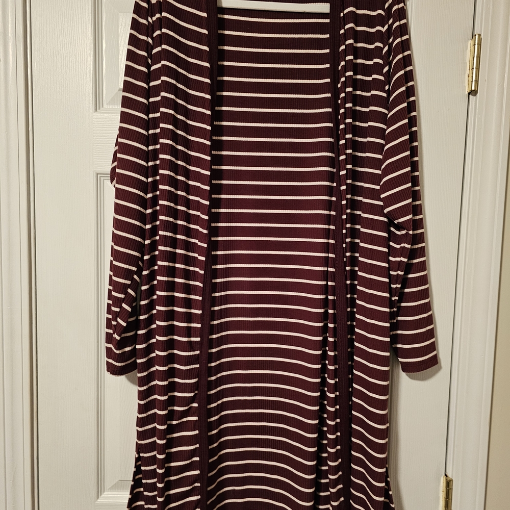 Lane Bryant Burgundy and Cream Striped Duster 26/28